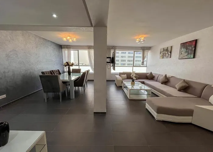 Apartment In City Center Tangier