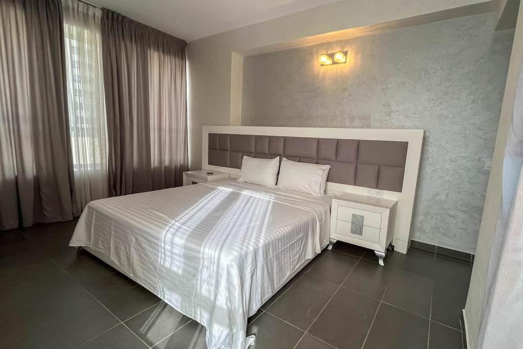 Apartment In Center *